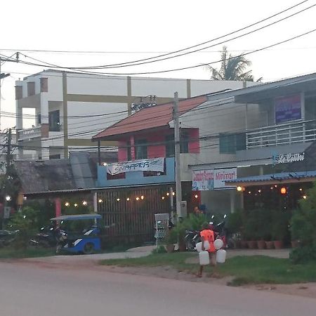 Easy Rooms And Minimart Ko Lanta Екстериор снимка