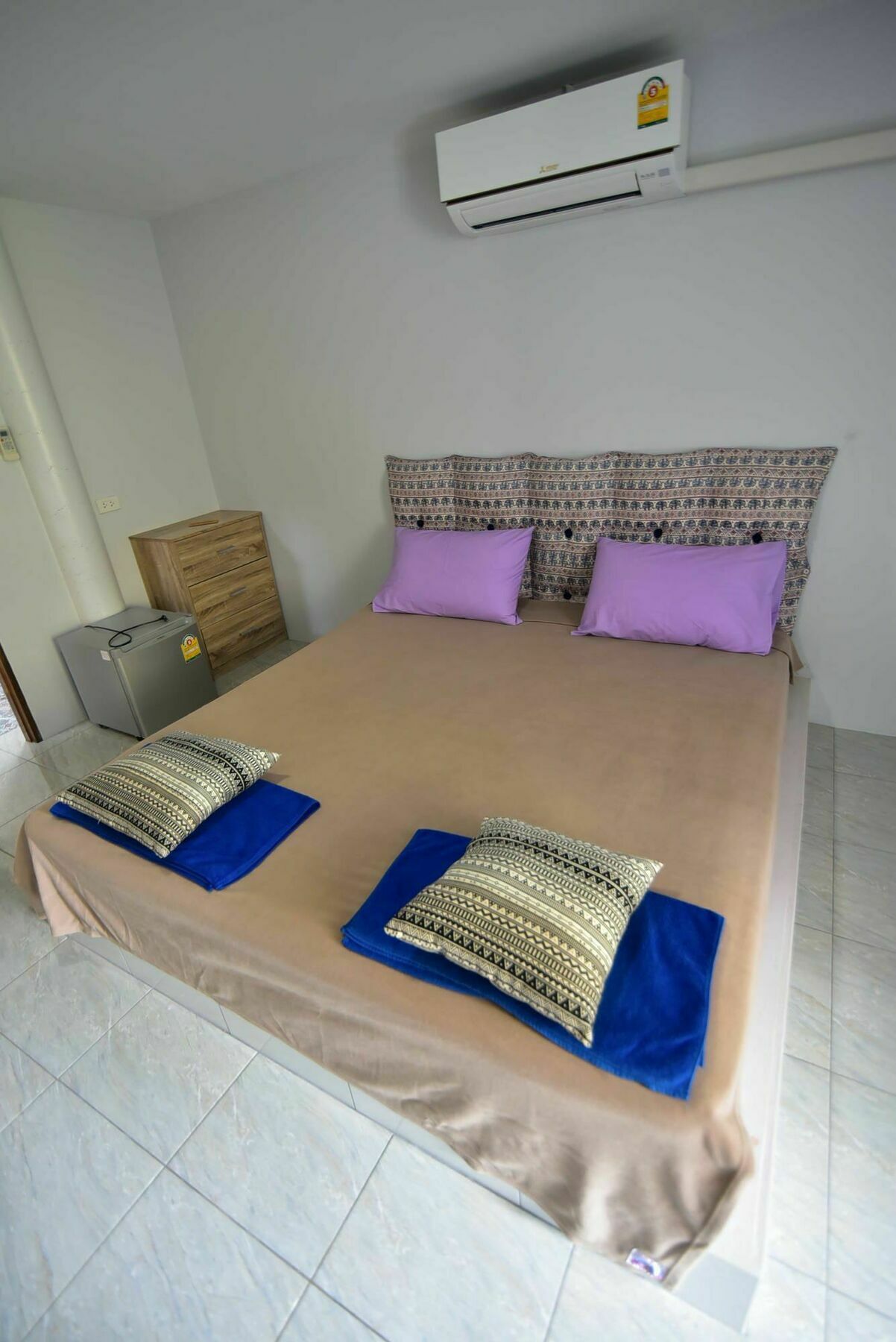 Easy Rooms And Minimart Ko Lanta Екстериор снимка