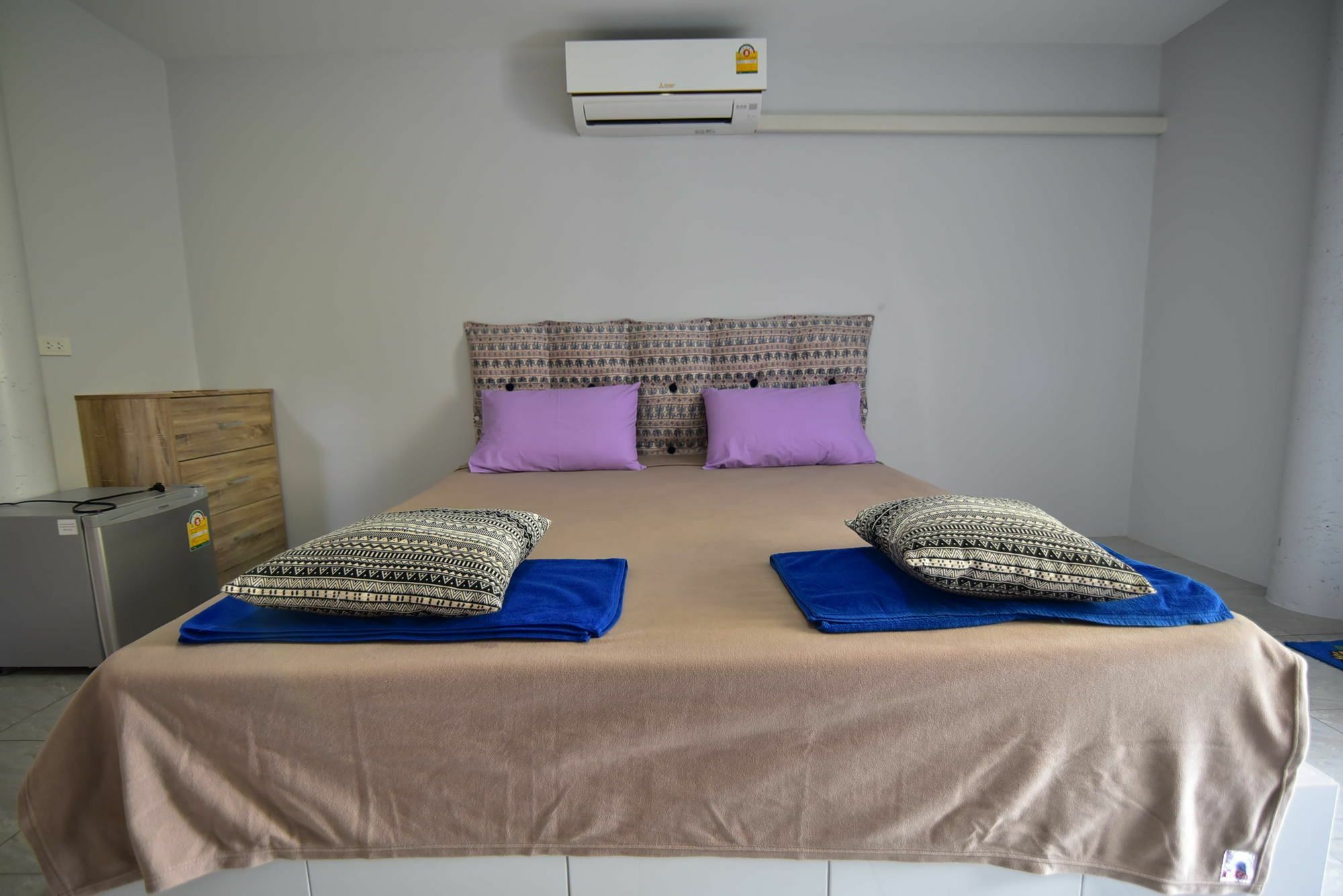 Easy Rooms And Minimart Ko Lanta Екстериор снимка