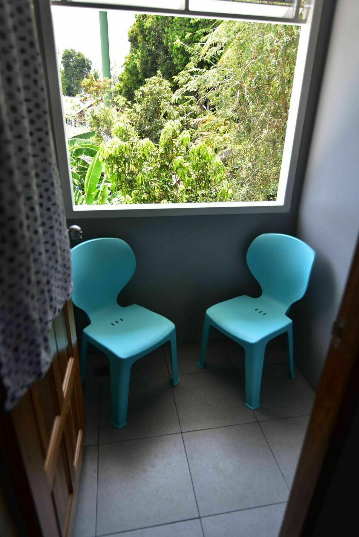 Easy Rooms And Minimart Ko Lanta Екстериор снимка