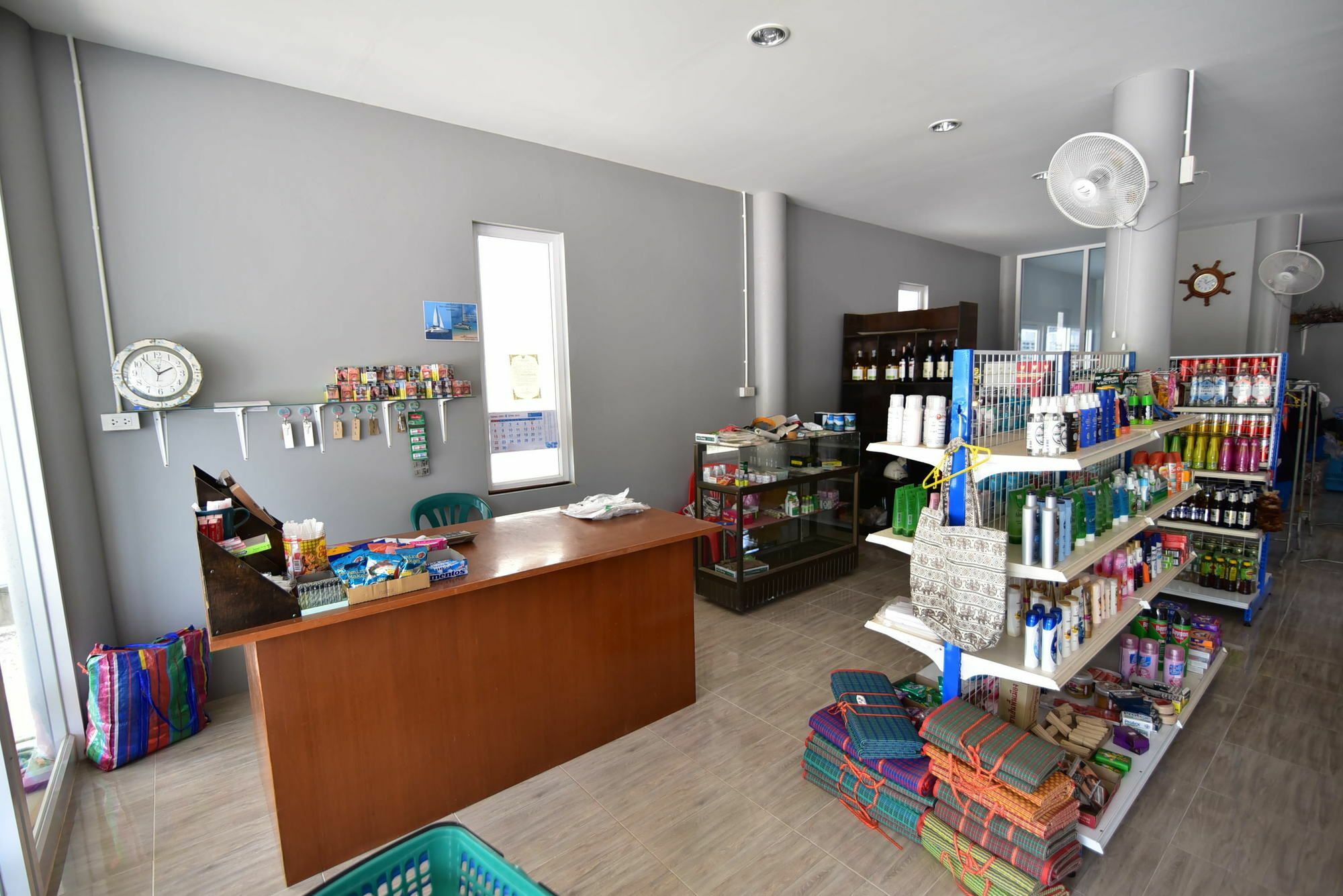 Easy Rooms And Minimart Ko Lanta Екстериор снимка